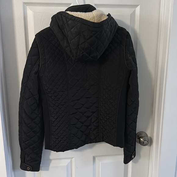 Lightweight jacket - Picture 3 of 4